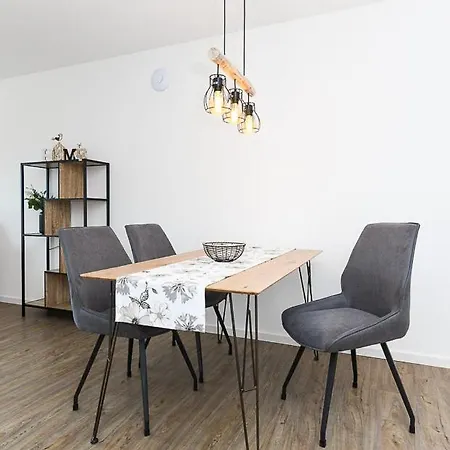 Landwarf Grafthof * נויהרלינגרזיל