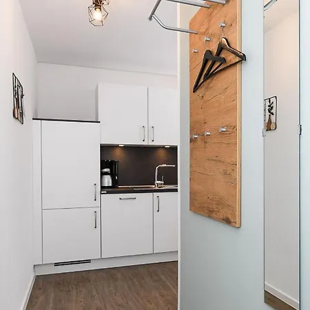 Landwarf Grafthof דירה *