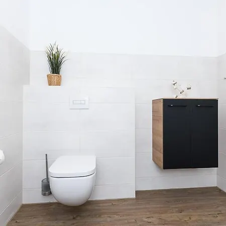 Landwarf Grafthof * נויהרלינגרזיל