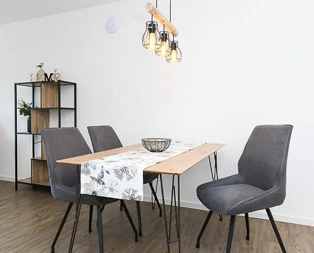 Landwarf Grafthof * Нойхарлингерзиль