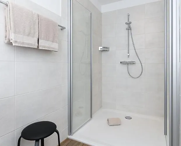 Апартаменты Landwarf Grafthof *